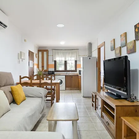 Fornell 1 Piscina Compartida Holiday home